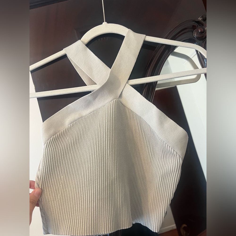 Aritzia summer top or vacation top